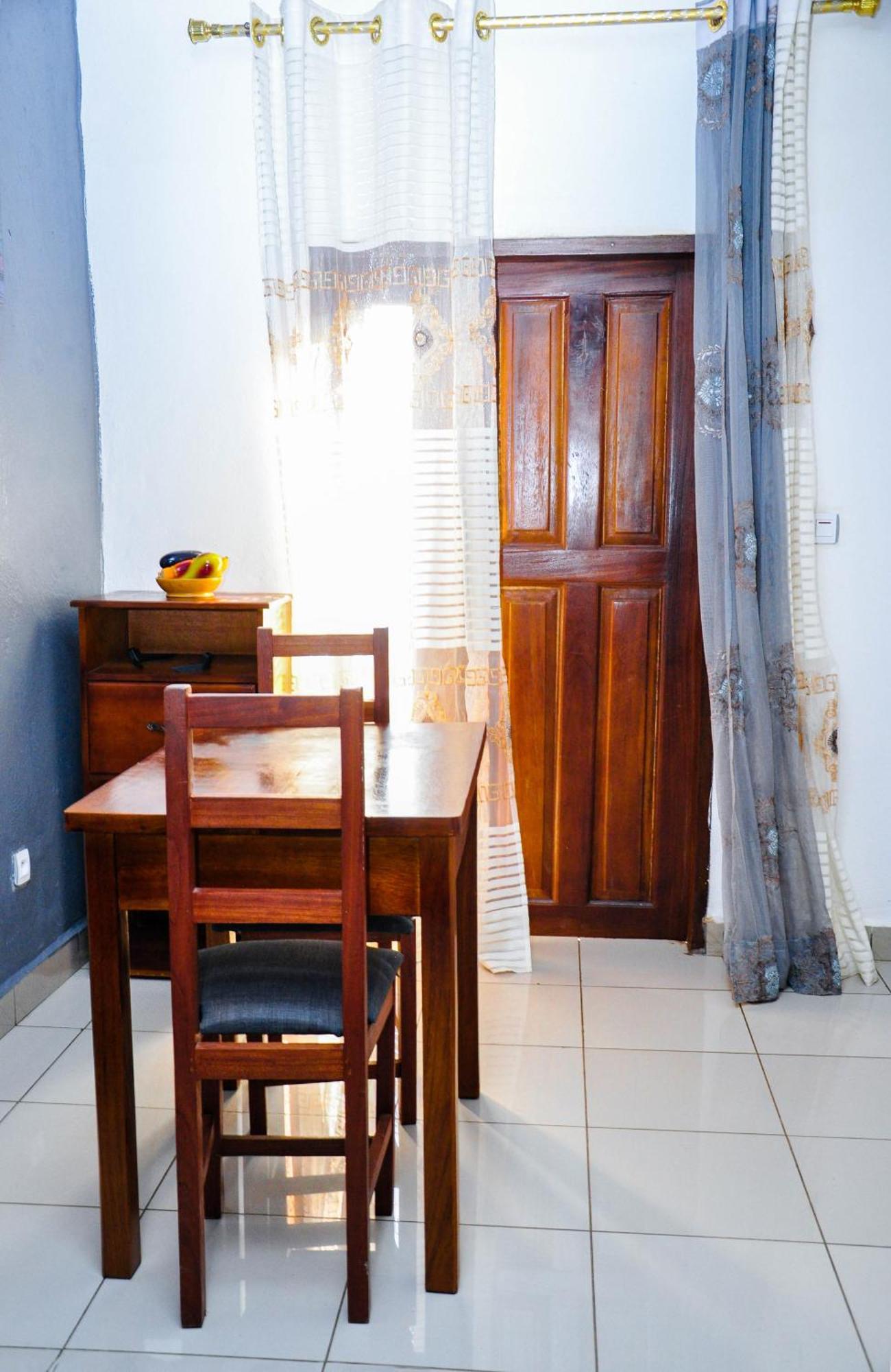Les Logis De Nouvelle Route Bastos Διαμέρισμα Yaoundé Εξωτερικό φωτογραφία